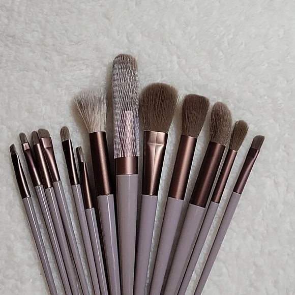 MAKE UP , BROW , BLUSH 13 PCS SET - Picture 4 of 8